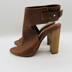 Vince Open Toe Ankle Strap Heeled Leather Sandals